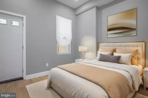 Bedroom - 1600 E Oliver St, Baltimore, MD 21213 photo 1 of 2