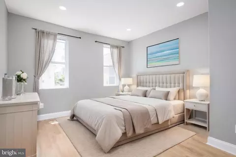 Bedroom - 1600 E Oliver St, Baltimore, MD 21213 photo 2 of 2