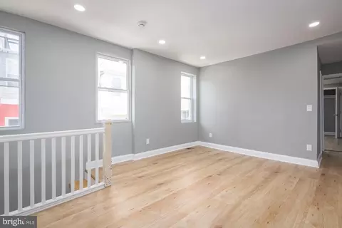 Living - 1600 E Oliver St, Baltimore, MD 21213 photo 2 of 4