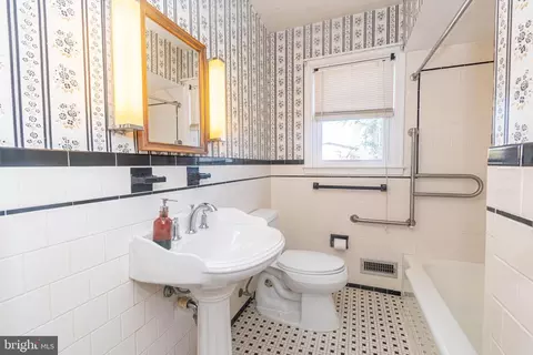 Bath - 5763 White Ave, Baltimore, MD 21206 photo 1 of 4