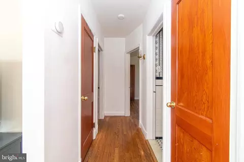 Entry Way - 5763 White Ave, Baltimore, MD 21206 photo 2 of 4