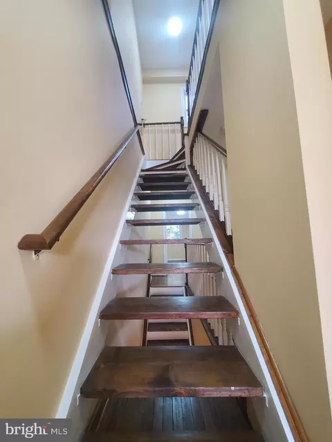 Entry Way - 1213 Valley St, Baltimore, MD 21202 photo 3 of 6