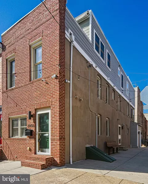 3430 Dillon St, Baltimore, MD 21224