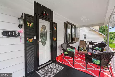 1305 Scheeler, Baltimore, MD 21237