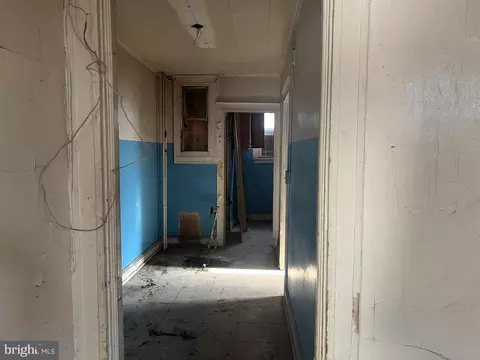 2301 Aisquith St, Baltimore, MD 21218 photo 4