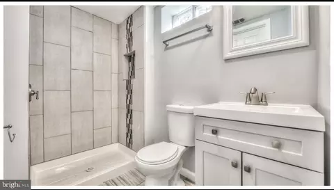 Bath - 4519 Weitzel Ave, Baltimore, MD 21214 photo 3 of 3