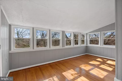 Living - 5013 Anthony Ave, Baltimore, MD 21206 photo 3 of 4