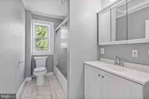 Bath - 5013 Anthony Ave, Baltimore, MD 21206 photo 1 of 1