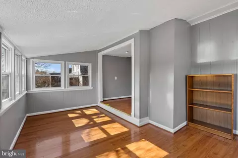 Living - 5013 Anthony Ave, Baltimore, MD 21206 photo 4 of 4