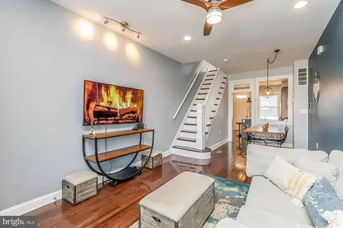 Living - 2405 Eager St, Baltimore, MD 21205 photo 2 of 3