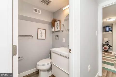 Bath - 2405 Eager St, Baltimore, MD 21205 photo 4 of 4