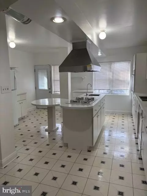Kitchen - 5012 Chalgrove Ave, Baltimore, MD 21215 photo 1 of 2