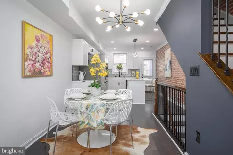 Dining - 229 S Robinson St, Baltimore, MD 21224 photo 1 of 6
