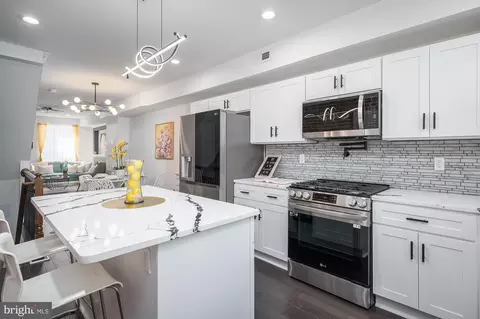 Kitchen - 229 S Robinson St, Baltimore, MD 21224 photo 7 of 11