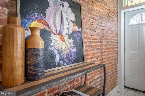 Living - 229 S Robinson St, Baltimore, MD 21224 photo 7 of 11