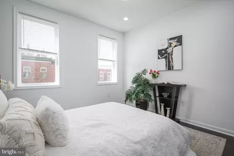 Bedroom - 229 S Robinson St, Baltimore, MD 21224 photo 2 of 5