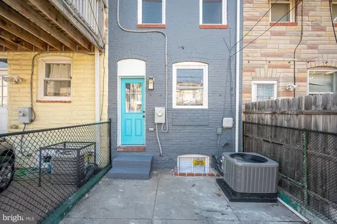 Exterior - 229 S Robinson St, Baltimore, MD 21224 photo 2 of 2