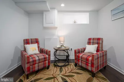 Living - 229 S Robinson St, Baltimore, MD 21224 photo 10 of 11