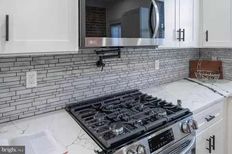 Kitchen - 229 S Robinson St, Baltimore, MD 21224 photo 10 of 11