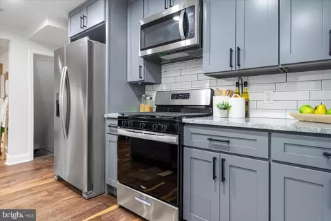 Kitchen - 908 Lenton Ave, Baltimore, MD 21212 photo 5 of 6
