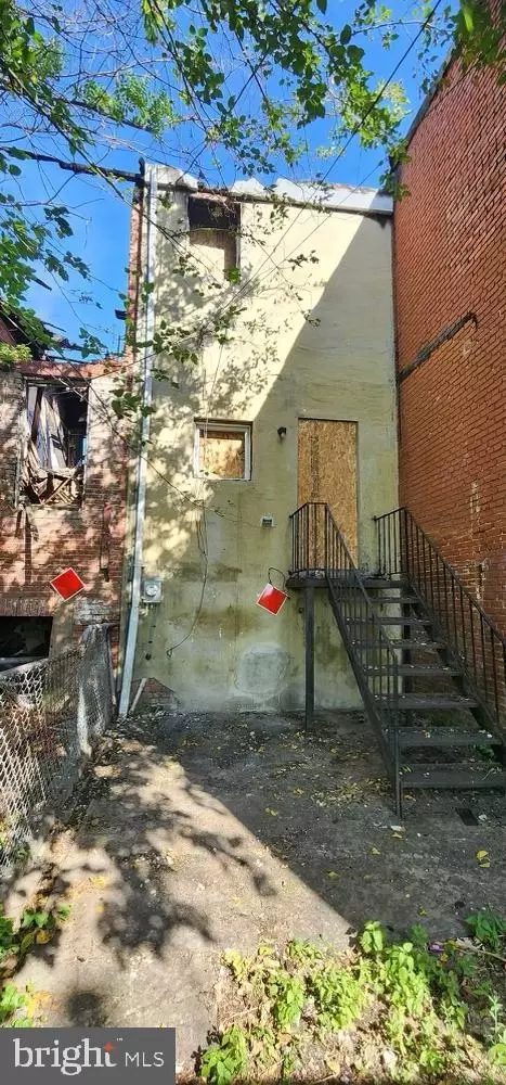 1820 Hope St, Baltimore, MD 21202 photo 2