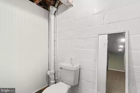 Bath - 4629 Briarclift Rd, Baltimore, MD 21229 photo 6 of 6