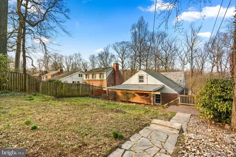 Exterior - 4629 Briarclift Rd, Baltimore, MD 21229 photo 10 of 11