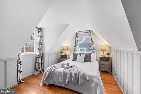 Bedroom - 4629 Briarclift Rd, Baltimore, MD 21229 photo 4 of 4