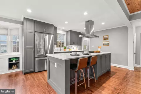 Kitchen - 4629 Briarclift Rd, Baltimore, MD 21229 photo 4 of 7