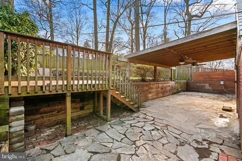 Exterior - 4629 Briarclift Rd, Baltimore, MD 21229 photo 5 of 11