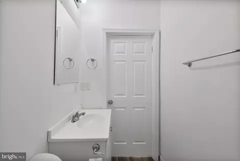 Bath - 1603 Appleton St, Baltimore, MD 21217 photo 3 of 5