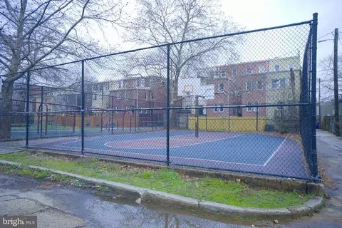 View/Area - 308 E 22nd St, Baltimore, MD 21218 photo 2 of 3