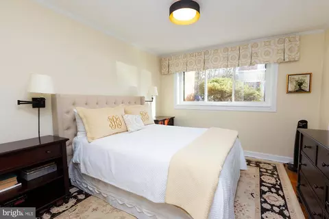 Bedroom - 21 Hamill Rd #21B, Baltimore, MD 21210 photo 3 of 3