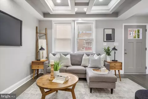 Living - 4111 Fairfax Rd, Baltimore, MD 21216 photo 3 of 5