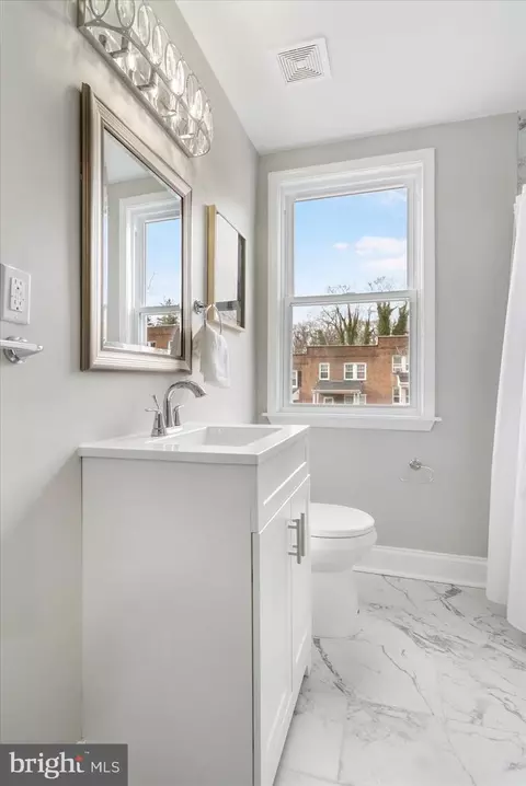 Bath - 4111 Fairfax Rd, Baltimore, MD 21216 photo 3 of 6