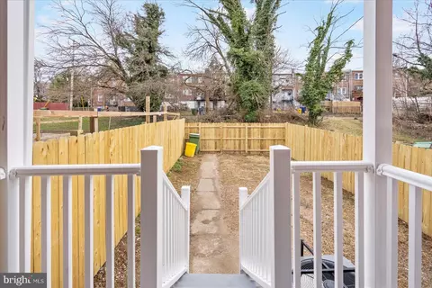 Exterior - 4111 Fairfax Rd, Baltimore, MD 21216 photo 2 of 4