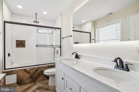 Bath - 2402 Allendale Rd, Baltimore, MD 21216 photo 1 of 1