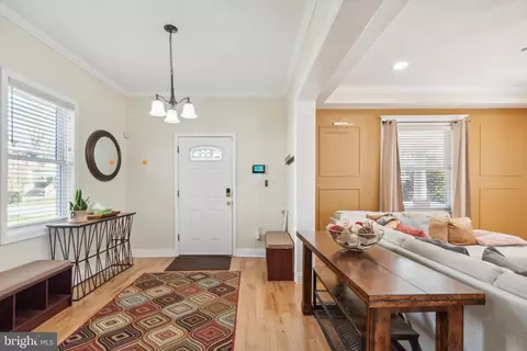 Entry Way - 2402 Allendale Rd, Baltimore, MD 21216 photo 2 of 8