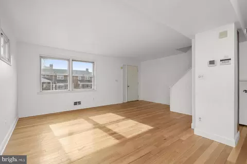 5240 Fredcrest Rd, Baltimore, MD 21229 photo 6