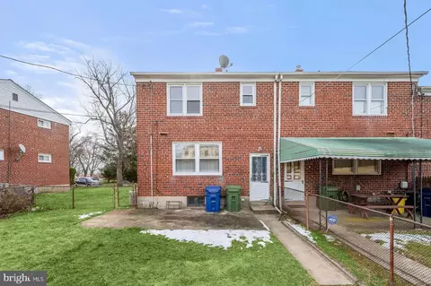 5240 Fredcrest Rd, Baltimore, MD 21229 photo 2