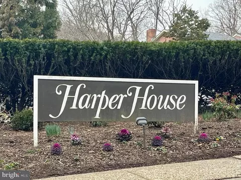 111 Hamlet Hill Rd #806, Baltimore, MD 21210