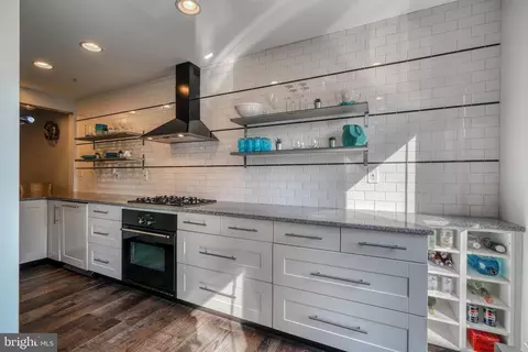 818 S Charles St, Baltimore, MD 21230
