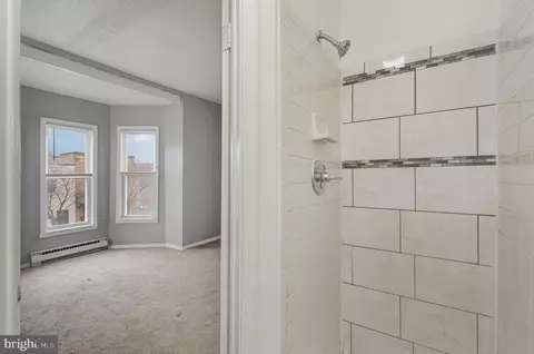 Bath - 419 E 31st St, Baltimore, MD 21218 photo 3 of 6