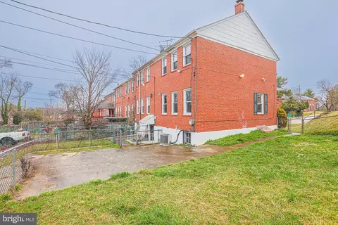 Exterior - 1022 Cameron Rd, Baltimore, MD 21212 photo 4 of 7
