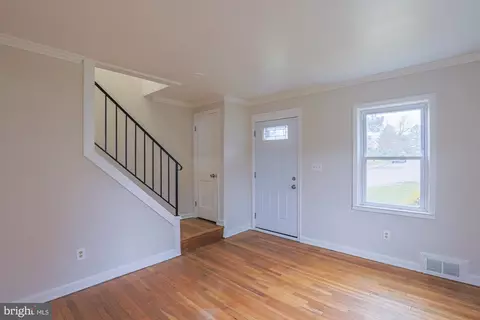 Living - 1022 Cameron Rd, Baltimore, MD 21212 photo 1 of 1