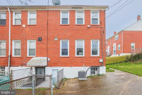 Exterior - 1022 Cameron Rd, Baltimore, MD 21212 photo 6 of 7