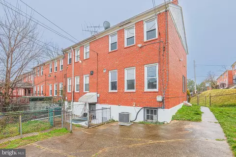 Exterior - 1022 Cameron Rd, Baltimore, MD 21212 photo 5 of 7