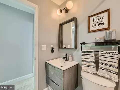 Bath - 1333 James St, Baltimore, MD 21223 photo 4 of 4