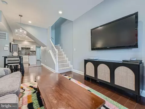 Living - 1333 James St, Baltimore, MD 21223 photo 3 of 4