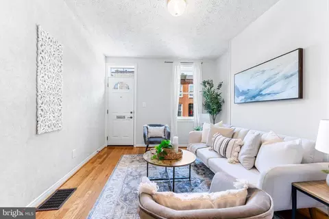Living - 1225 Patapsco St, Baltimore, MD 21230 photo 2 of 5